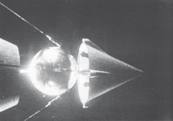 Момент отделения спутника от ракеты